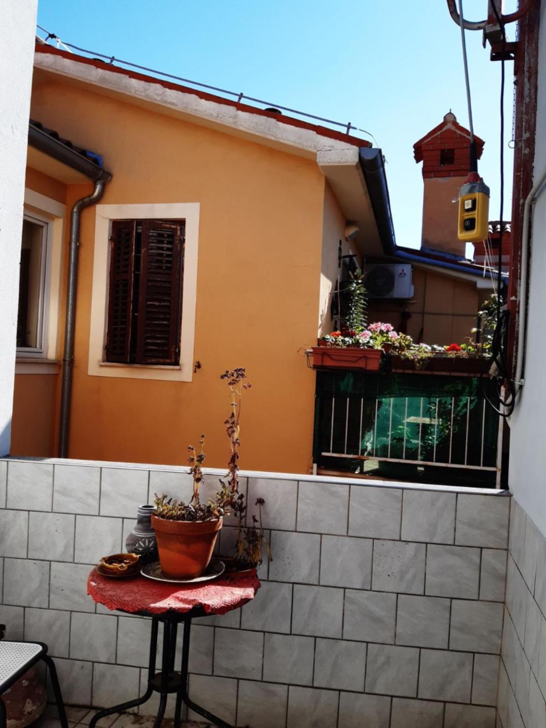 North To South Apartments Izola Exterior photo